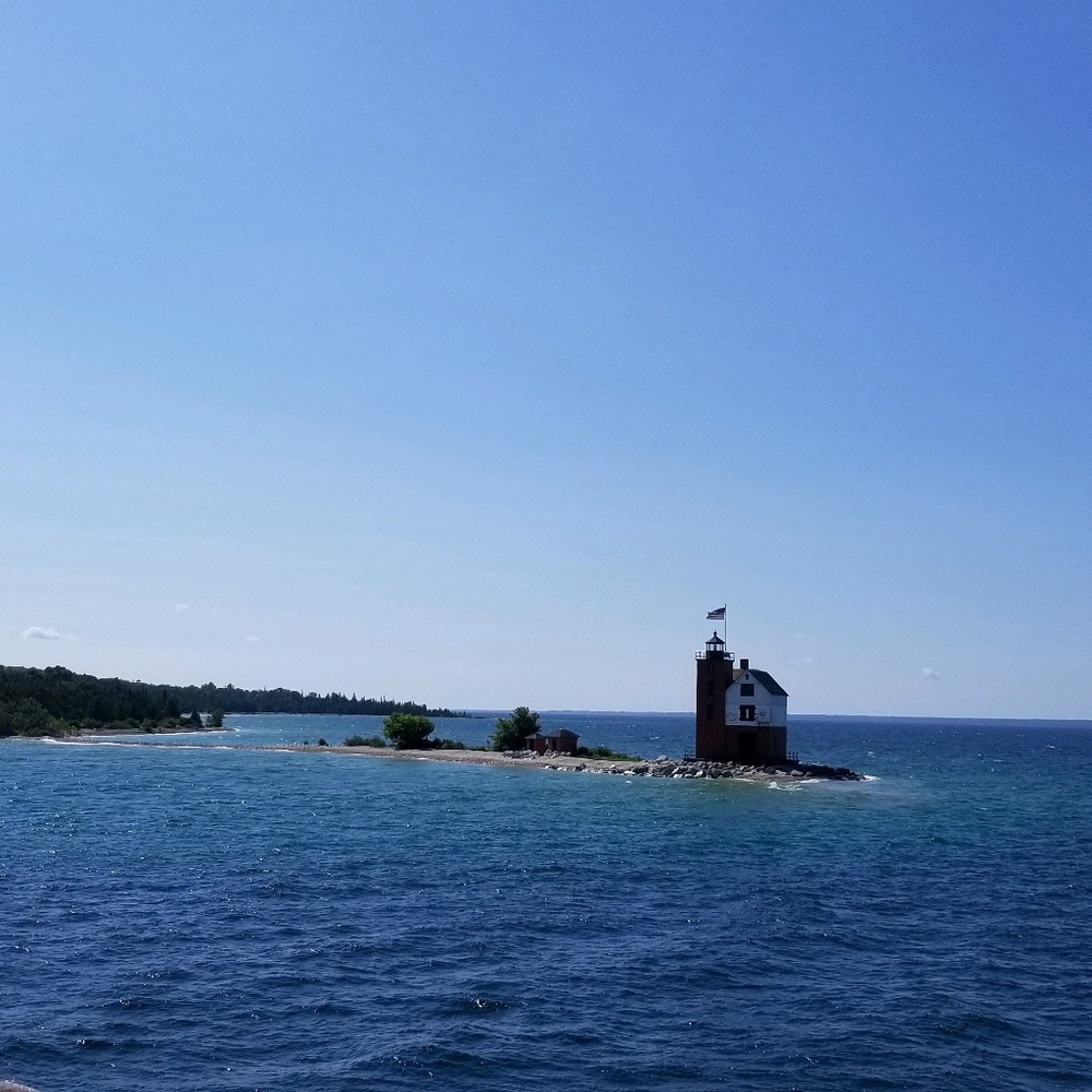 Meet your Posher, Laura c